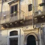 Vacanze Ducezio דירה *